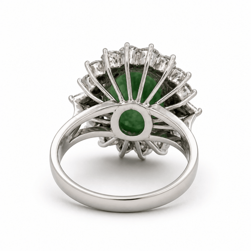 51 Bague en or blanc 18 ct avec jade vert et diamants 58 Facettes 90435