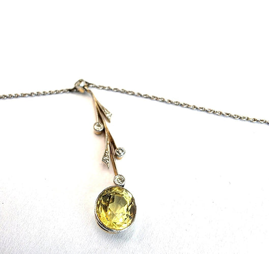 Collier pendentif en or blanc 18 ct avec diamants et péridot 58 Facettes 1921 F