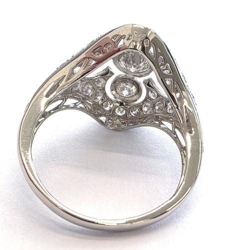 54 Bague en or blanc 18 kt avec diamants 58 Facettes 296/26 C