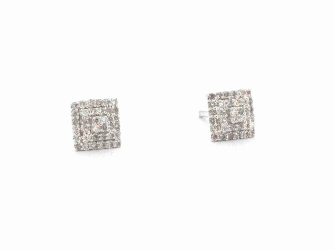 Boucles d'oreilles halo en or blanc et diamants 58 Facettes 2023