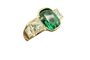 58 Bague en or jaune avec émeraude ovale et diamants princesse 58 Facettes Bague 002