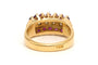 50 Bague contemporaine en or jaune 18 carats, rubis et diamants 58 Facettes 18669