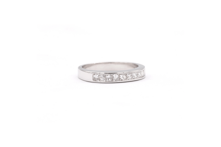 54 Alliance demi-américaine en or blanc 18 carats et diamants princesse 58 Facettes 19364