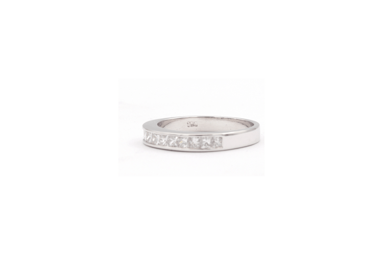 54 Alliance demi-américaine en or blanc 18 carats et diamants princesse 58 Facettes 19364