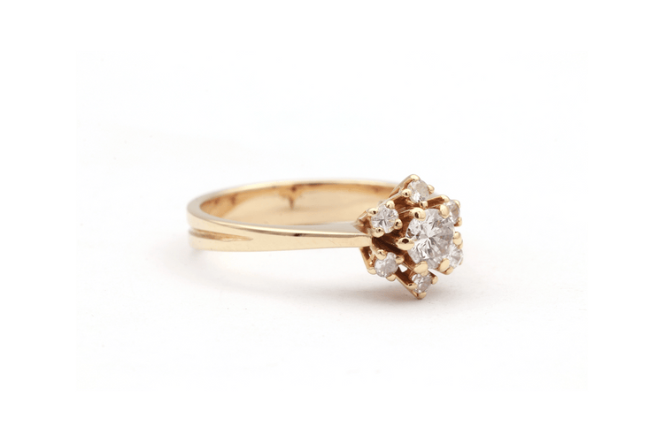 54 Bague contemporaine en or jaune 18 carats et diamants 0,48 ct 58 Facettes 23065