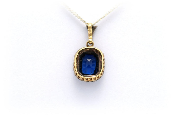 Pendentif contemporain en or jaune et blanc 18 carats, saphir et marcassites 58 Facettes 23053