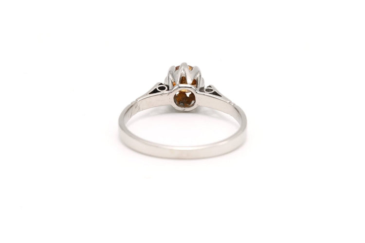 53 Bague années 50 en or blanc et diamant jaune 58 Facettes 20197