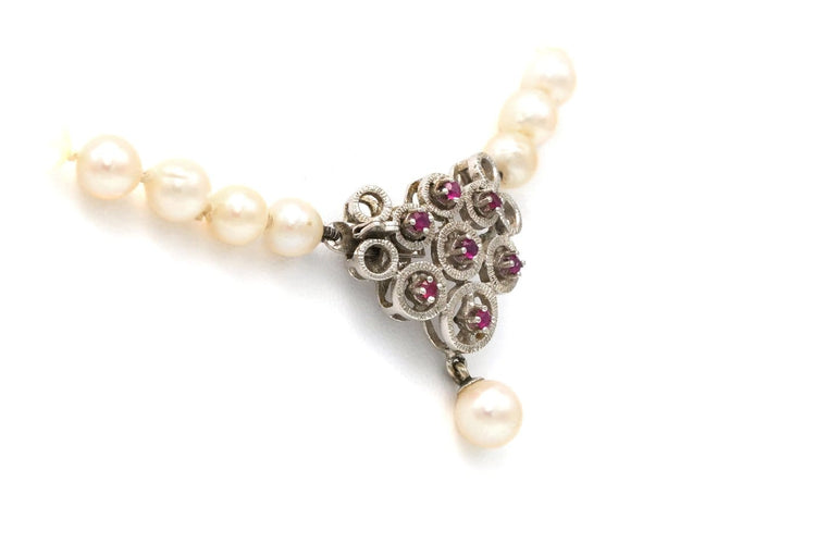 Collier années 70 en or blanc, perles et rubis 58 Facettes B278