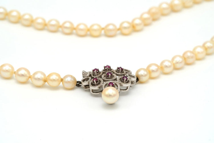 Collier années 70 en or blanc, perles et rubis 58 Facettes B278