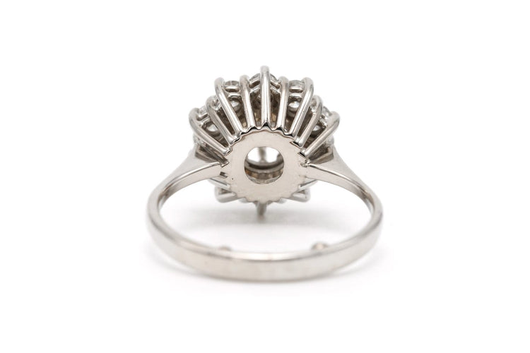 50 Bague contemporaine en or blanc 18 carats et diamants 1,35 ct 58 Facettes 23066