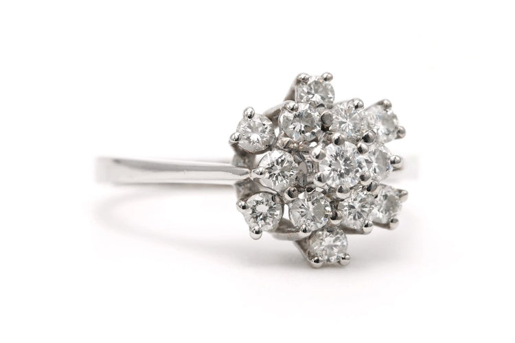 55 Bague contemporaine en or blanc 18 carats et diamants 0,56 ct 58 Facettes 23104