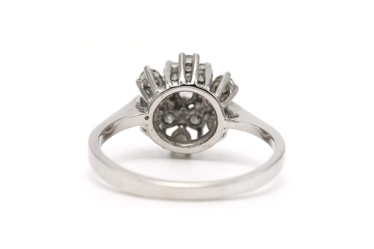55 Bague contemporaine en or blanc 18 carats et diamants 0,56 ct 58 Facettes 23104