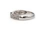 54 Bague contemporaine en or blanc, saphir et diamants 58 Facettes 23175