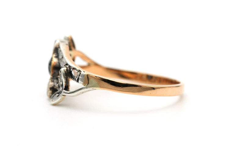 56 Bague Art Nouveau en or jaune et blanc 18 carats, saphir et diamants 58 Facettes 23385
