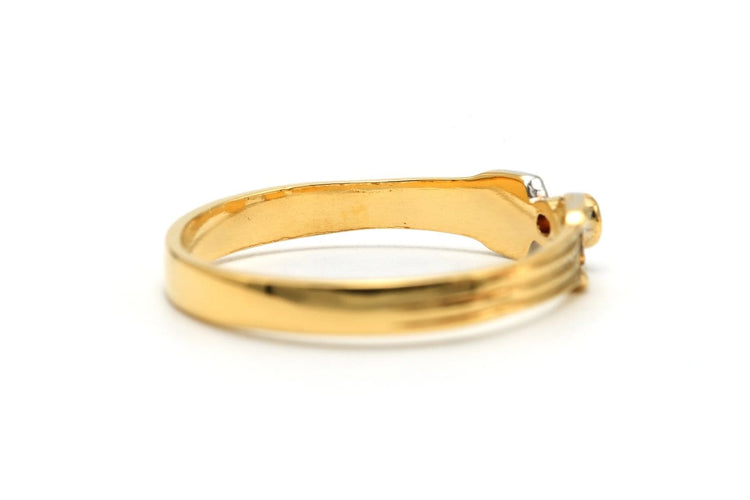 56 Bague contemporaine en or jaune 18 ct et diamant taille brillant 58 Facettes 23544
