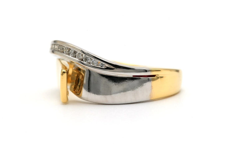 55 Bague contemporaine en or jaune et blanc 18 carats, diamants 58 Facettes B816