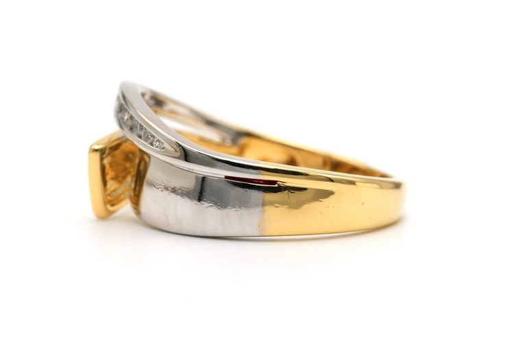 55 Bague contemporaine en or jaune et blanc 18 carats, diamants 58 Facettes B816