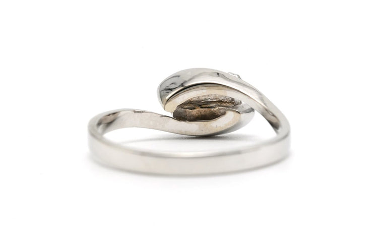 55 Bague années 70 en or blanc 18 carats et diamants 58 Facettes 23337