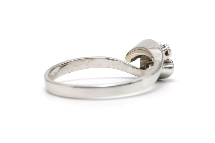 55 Bague années 70 en or blanc 18 carats et diamants 58 Facettes 23337