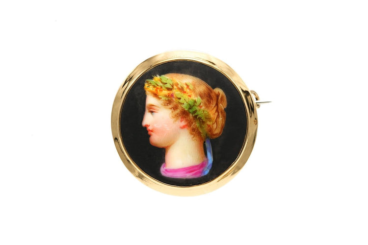 Napoléon III - Broche en or jaune 18 carats et porcelaine 58 Facettes B827