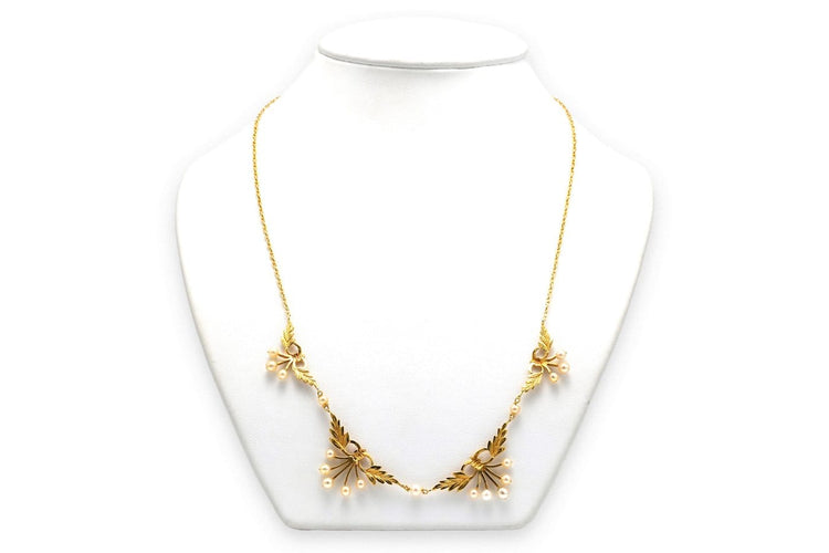 Art Déco - Collier en or jaune 18 carats et perles 58 Facettes 23549