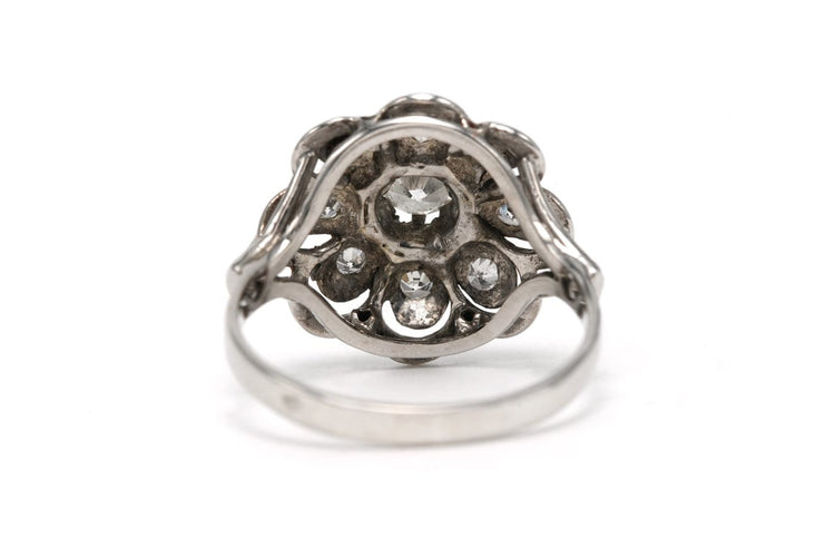 52 Bague années 50 en or blanc 18 carats et diamants 58 Facettes B859