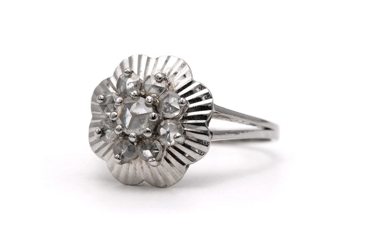 56 Bague Art déco en or blanc 18 carats et diamants 58 Facettes B866