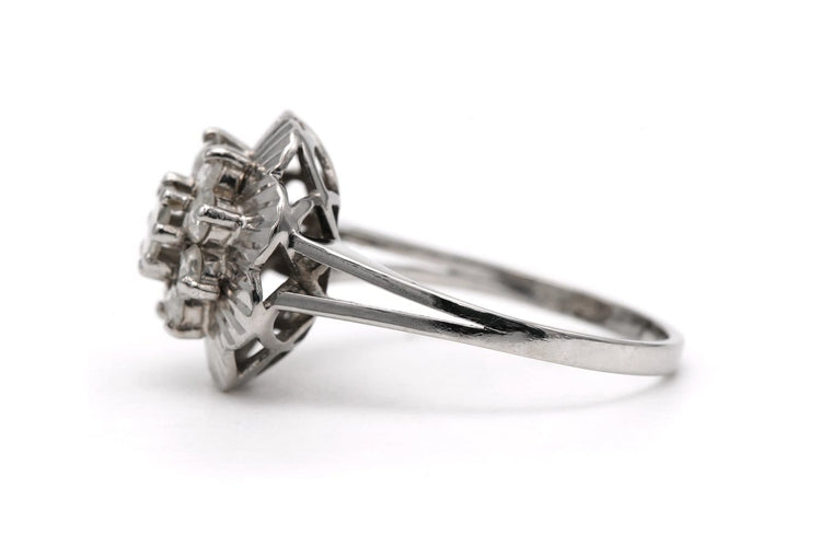 56 Bague Art déco en or blanc 18 carats et diamants 58 Facettes B866