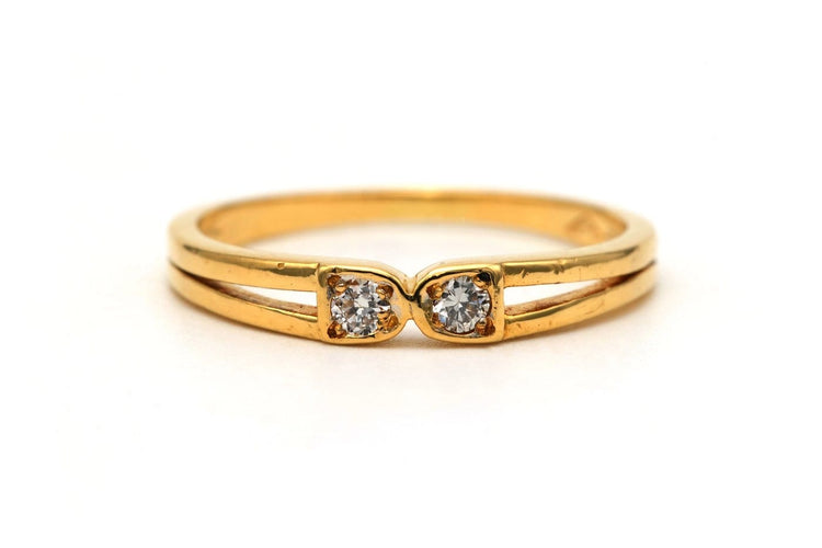 52 Bague contemporaine en or jaune 18 carats et diamants 58 Facettes 23829