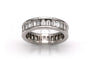 52 Alliance américaine contemporaine en or blanc et diamants baguette 58 Facettes 23831