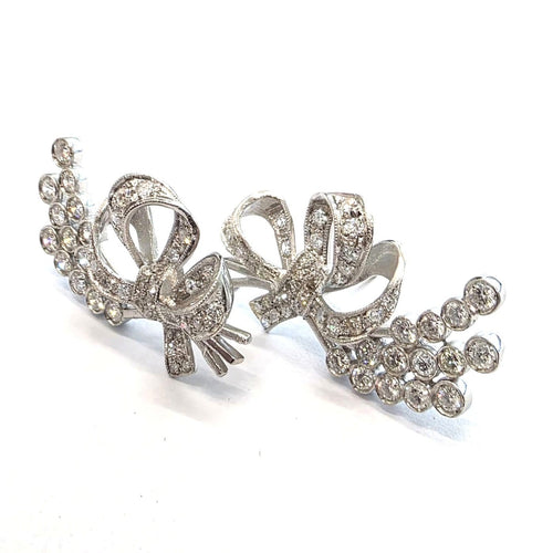 Boucles d'oreilles en platine avec diamants 58 Facettes 225/26 G