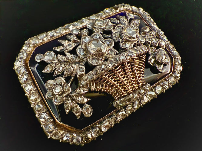 Napoléon III - Broche en or jaune, argent, émail et diamants 58 Facettes Broche 3