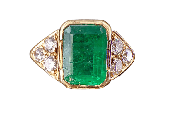 Bague en or jaune 18 carats, émeraude et diamants