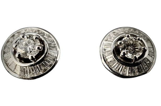 Boucles d’oreilles transformables en or blanc et diamants