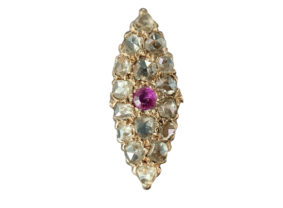 Bague marquise XIXe en or rose, rubis et diamants