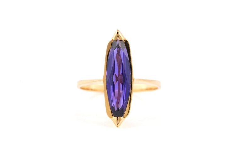 53 Bague contemporaine en or jaune 18 carats et améthyste 58 Facettes B892