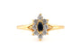 52 Bague contemporaine en or jaune 18 carats sertie d'un saphir et de zirconiums 58 Facettes B898