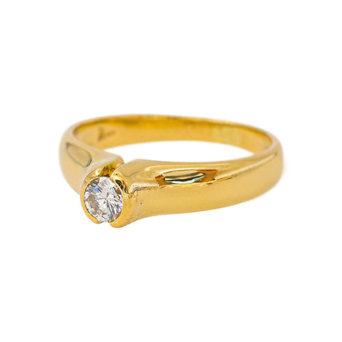 47 Bague solitaire en or jaune et diamant 58 Facettes 5707368CN