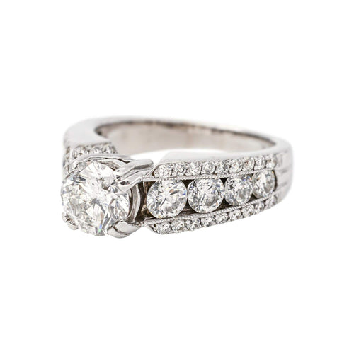 49 Bague solitaire en or blanc et diamants 58 Facettes 5711066RV