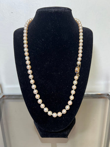 Collier choker en or 18K, perles Akoya et saphirs 58 Facettes 000