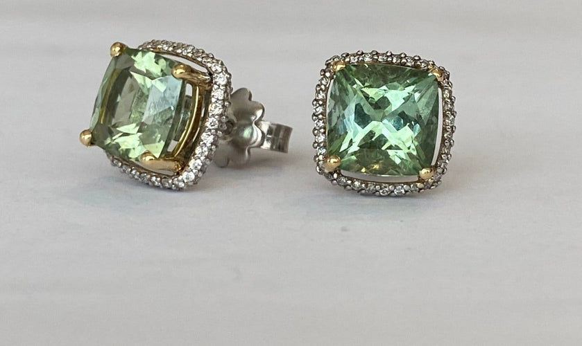 Boucles d'oreilles en or blanc 18 carats, tourmalines et diamants 58 Facettes earrings