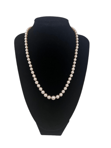 Collier en chute 67 perles Akoya en or 18K