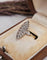 49.5 Bague marquise en or jaune et blanc et diamants 58 Facettes 756