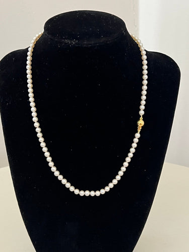 Collier choker en or jaune 18K et perles de culture 58 Facettes 952