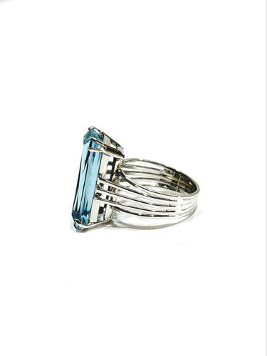 49.5 Bague en or blanc 18 carats et aiguë-marine 58 Facettes 1810616