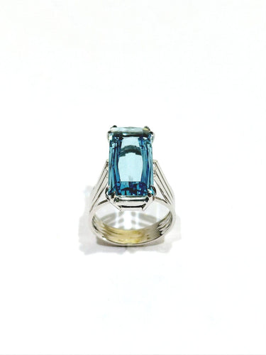 49.5 Bague en or blanc 18 carats et aiguë-marine 58 Facettes 1810616