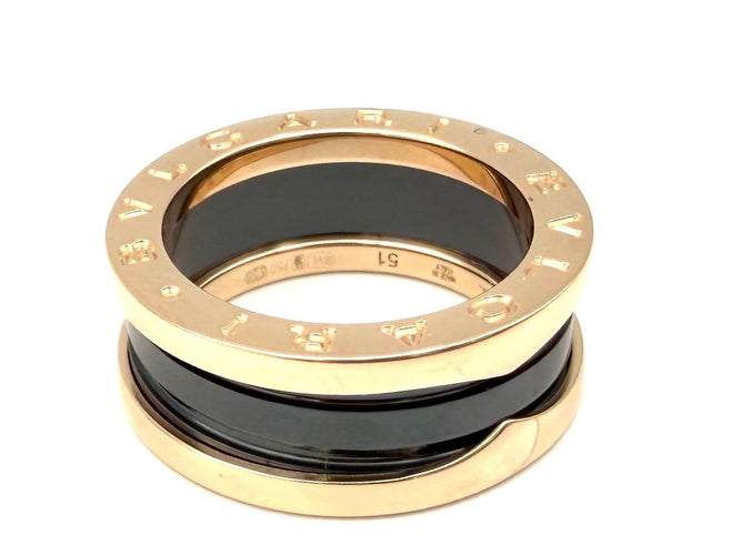 51 BVLGARI B.zero1 - Bague en or rose et céramique 58 Facettes BVLGARI BG