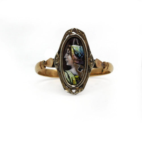 56 Bague en or jaune et émail de Limoges 58 Facettes 260214R