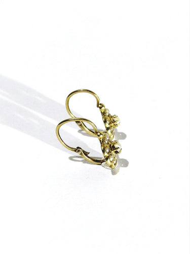 Boucles d'oreilles dormeuses en or jaune et perles 58 Facettes 1810943
