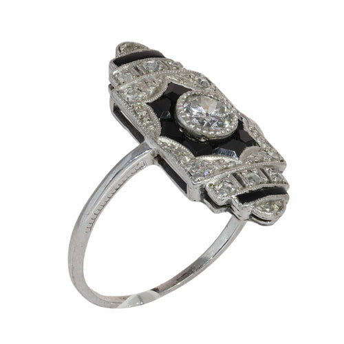 50 Art déco - Bague en or blanc, diamants et onyx 58 Facettes 26089-0350